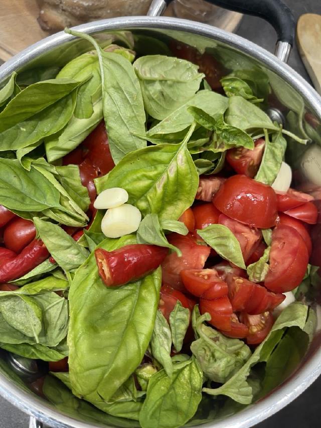 Tomato Time: Small Batch Passata